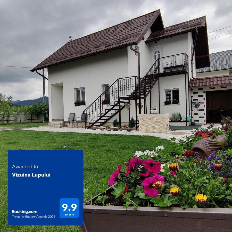 Vizuina Lupului Hotel Gura Humorului Exterior photo